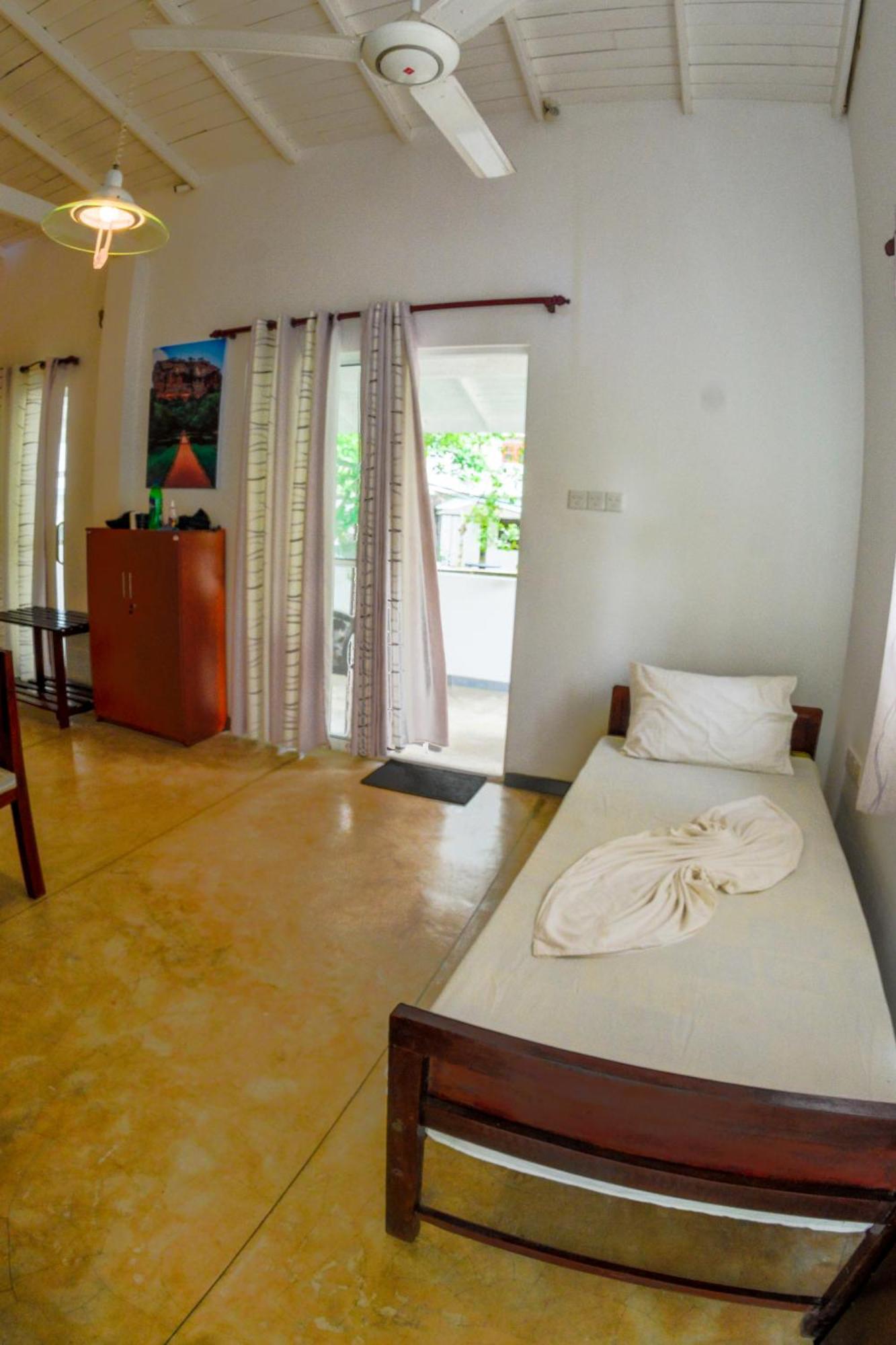 Palm Garden Guest House Galle Ngoại thất bức ảnh