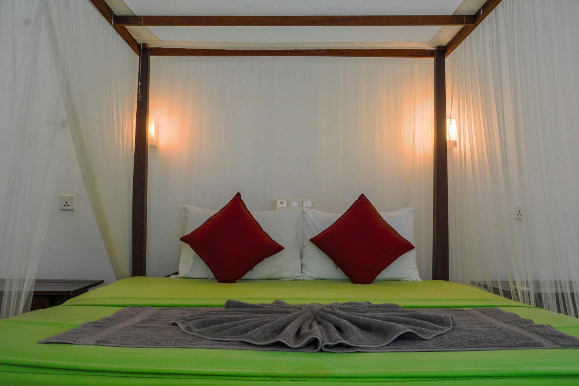 Palm Garden Guest House Galle Ngoại thất bức ảnh